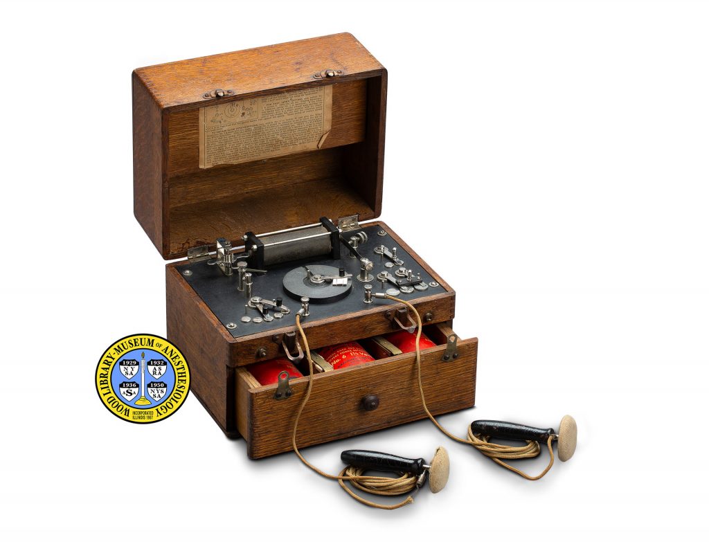 ASALifeline's tweet photo. In the late 19th century, the singing rheotome was among numerous electrotherapy devices falsely claimed to have medical benefits.

This device was said to induce #LocalAnesthesia that could last for days. This was refuted in 1901.

Read more: https://t.co/0tRMCLtwaS https://t.co/5MxJEBEO6k
