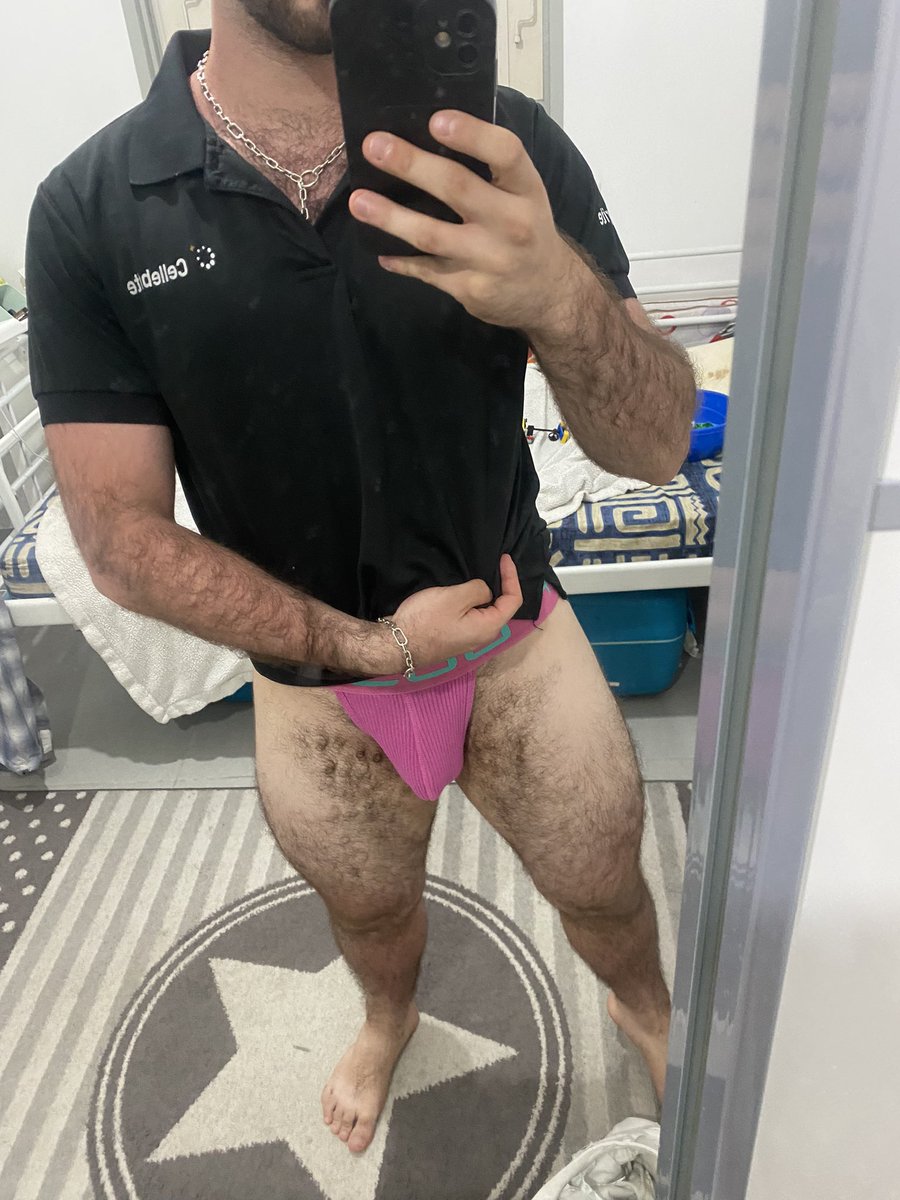 HairyChamp0407's tweet photo. Happy Friday. New vids tomorrow 🙃 https://t.co/Eq8Iqwieui