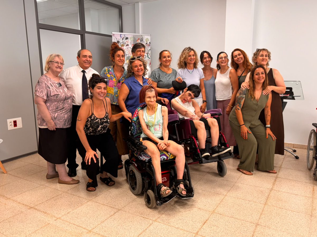 Avapace's tweet photo. 💙 El Centro de Atención Temprana de Albal vuelve a abrir sus puertas 💙

Tras los graves daños ocasionados por la DANA, el CAT de Albal recupera su actividad y vuelve a ofrecer un servicio esencial para niños y niñas de 0 a 6 años con diversidad funcional y sus familias. https://t.co/avozyhC19A
