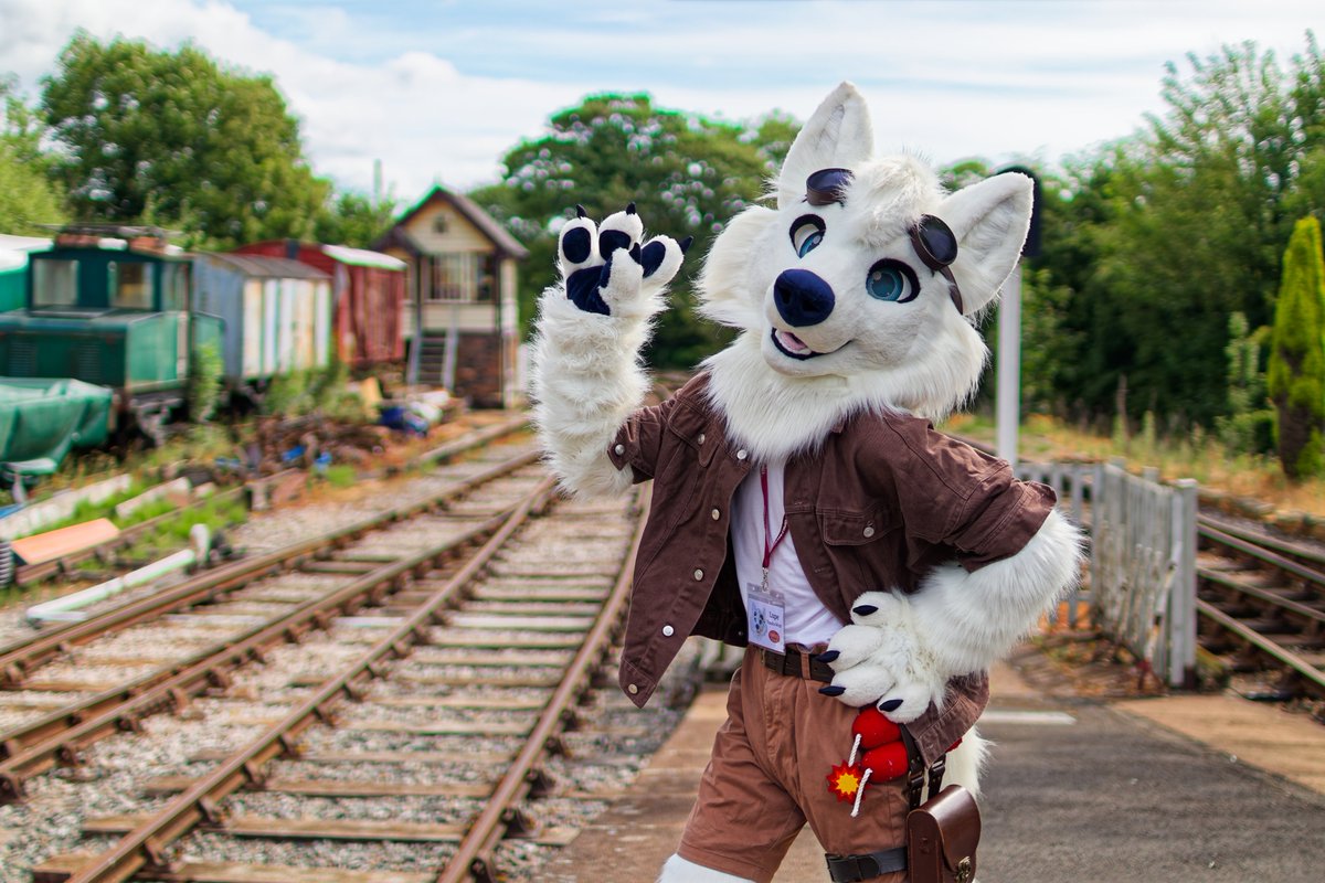 Lupe_Kord's tweet photo. Happy #FursuitFriday from the Foxfields railway station! 
✂️- @GoFurItstudios 
📸- @NotFish6 https://t.co/C0xpGI6k8r