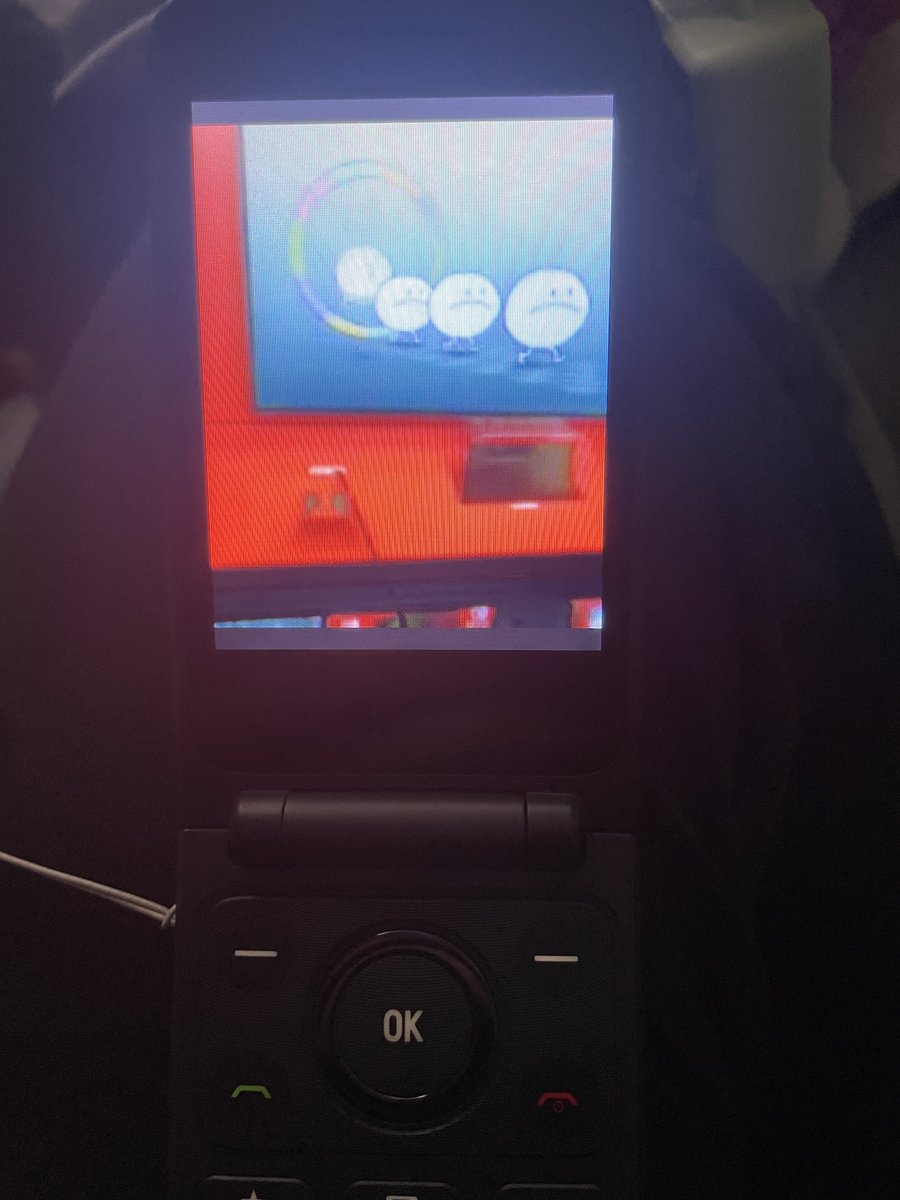 PureiWeb's tweet photo. Guess who played groove on a nintendo switch demo kiosk today :D (too lazy to bluetooth the video to my computer to post it hehe...) 
PureiWeb has NO switch but has played groove somehow!!
#PureiTweets #RhythmHeavenGroove https://t.co/qwQYcfOBuJ