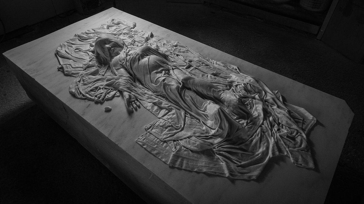 saambaap's tweet photo. @GrangAlba @SouzaNeto48702 @zuyamaldito essas obras são atuais e nunca chegarão perto da notoriedade de qualquer uma dessas obras do michelangelo https://t.co/rqSlSuKwht