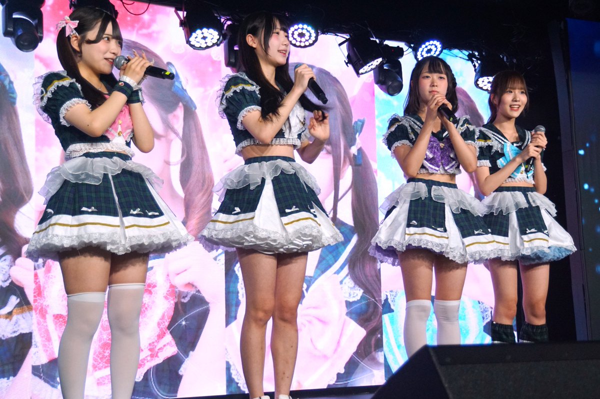 TERRAGRIEF's tweet photo. 【ニコニコ♡FRESH】 

#ニコふれ 観るの4回目でしたが、この日のように先生(なのぴ)がいなくてもパフォーマンスも表情もよくなってMCもできてますね。
今日はニコラバの曲が2曲あった。
この4人の年齢を合計しても僕より若い！という･･･観ること自体に罪を感じるｗ

(7月10日 日暮里ネコシアター) https://t.co/ECJEnZ5xNJ