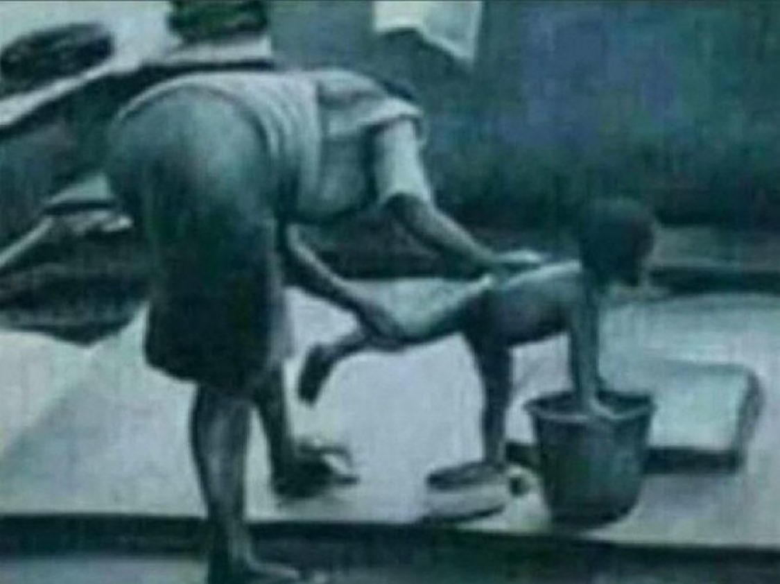 buzormemes's tweet photo. nepo pikin go think say na yoga 💔😂 https://t.co/y86BPiO39z