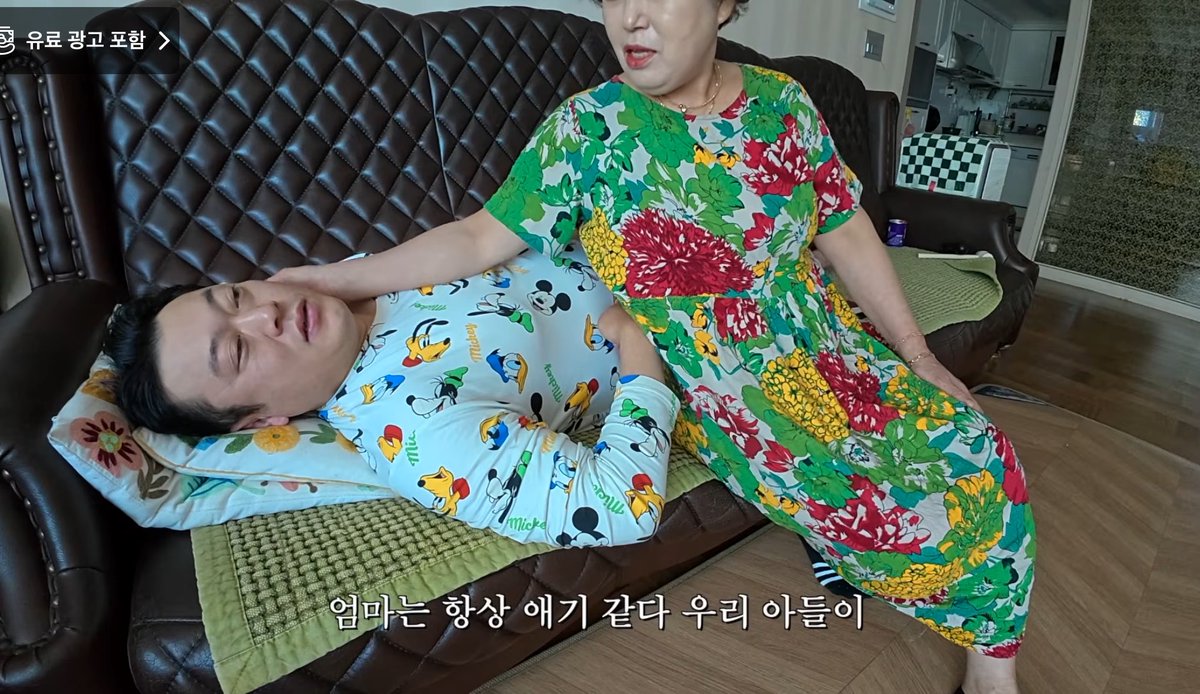 cleanarmpit16's tweet photo. 와 엄마가 저렇게 얼굴 쓰담쓰담해주면 기분 개야르함ㅋㅋ 뭔가 잠 잘오고,진짜 애기된 것 같음 https://t.co/wjgGhQMlQA
