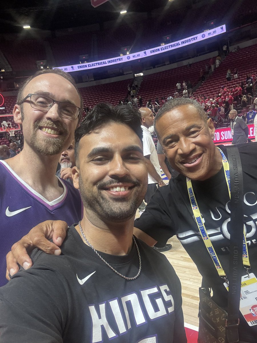 Akaash of House Sharma, First of His Name tweet media