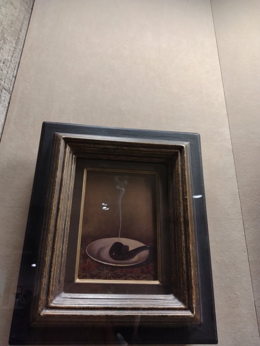 donpusupiku's tweet photo. 松濤美術館「没後50年 髙島野十郎」展
2階の一部の部屋のみ撮影可能だった
予定の都合で30分ほどしか滞在できなかったのでまた来よう
安彦良和展の次ぐらいに混んでいた…
安彦さんはファンが非常に多いので混むのも分かるが、なぜ髙島野十郎展がこんなに大人気なんだ？
異常事態が起きている… https://t.co/gSZFwiEB8M