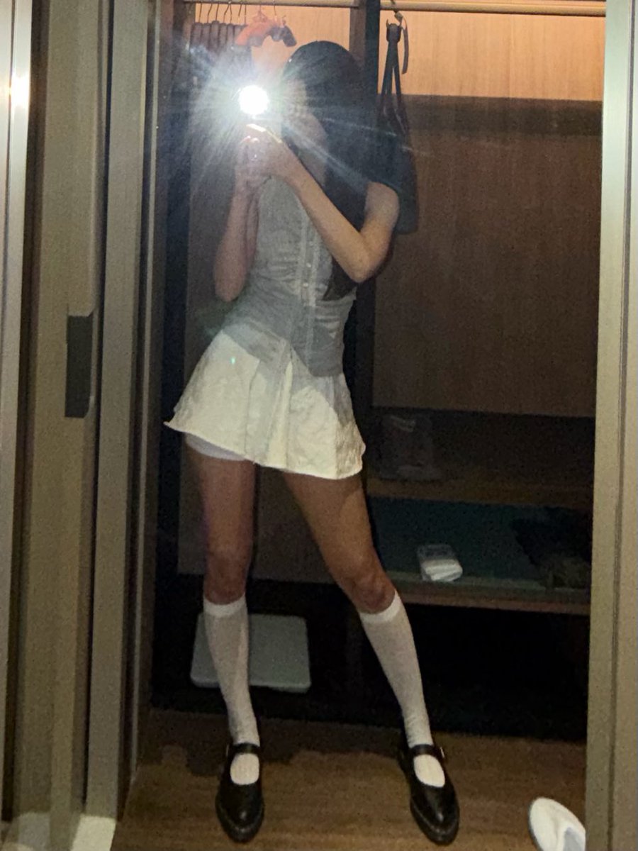 nmixxsy's tweet photo. 얌 공주 ~~~~~~~ https://t.co/xdbNCfiaAg
