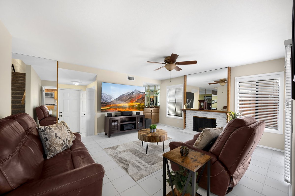 DarrylandJJ's tweet photo. BEAUTIFUL home for sale in BREA on a CORNER LOT with a 3-CAR GARAGE in COUNTRY HILLS

Open House in Brea
2226 Shadetree Cir
Sat, July 11 &amp; Sun, July 12 - 1-4 pm

Call or text (714) 713-4663

Darryl &amp; JJ Jones Team
Darryl Jones
DRE #01076312
ERA North Orange County Real Estate https://t.co/uYB5CSEdL7