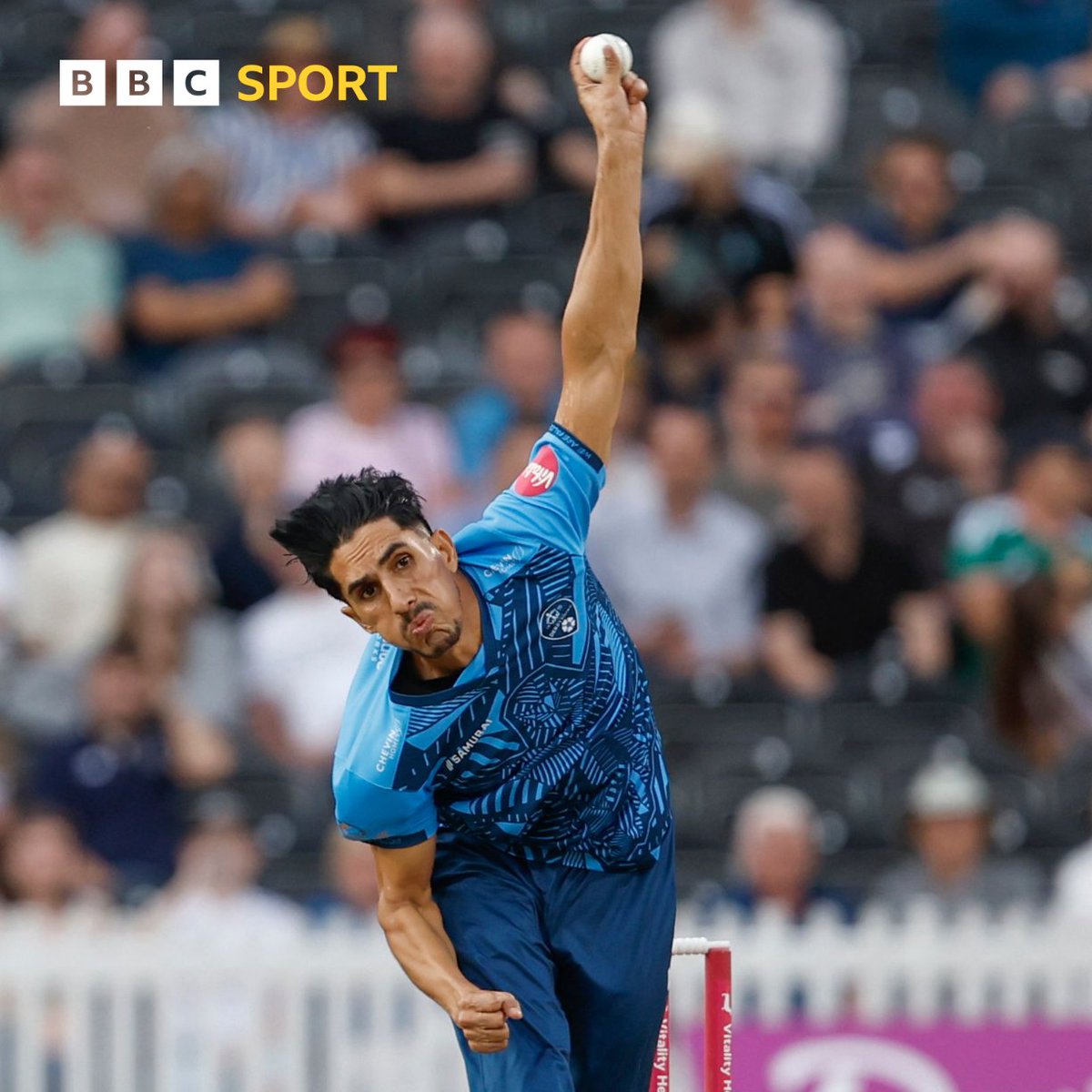 BBCDerbySport's tweet photo. ▶ 𝐒𝐓𝐀𝐑𝐓 𝐎𝐅 𝐈𝐍𝐍𝐈𝐍𝐆𝐒 ▶

Derbyshire lost the toss and will bowl first as play gets under way in the Falcons' penultimate T20 Blast game.

Listen live 👉 https://t.co/SS9dmKQGm4

#DCCC #BBCCricket #T20Blast https://t.co/hxDTMjJENK