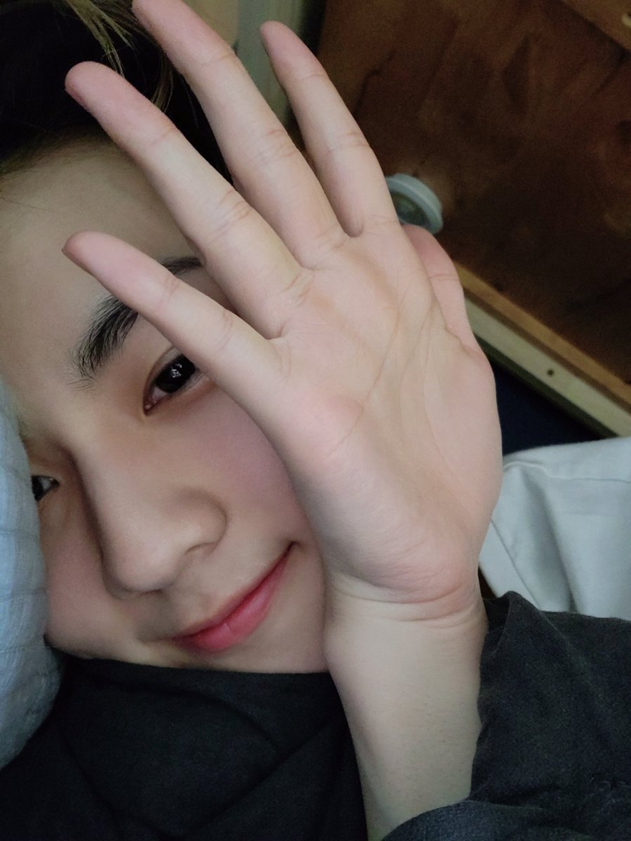jjjngxxx's tweet photo. 정원시 https://t.co/tz7SAvbN0w