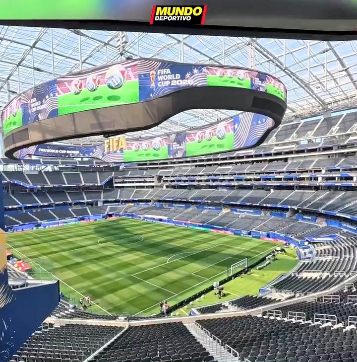 _andrelucasof's tweet photo. Stadium Los Angeles 😍

#España #CopaMundialFIFA 

#ESPxBEL #FIFAWorldCup https://t.co/j8dxiuLIfr