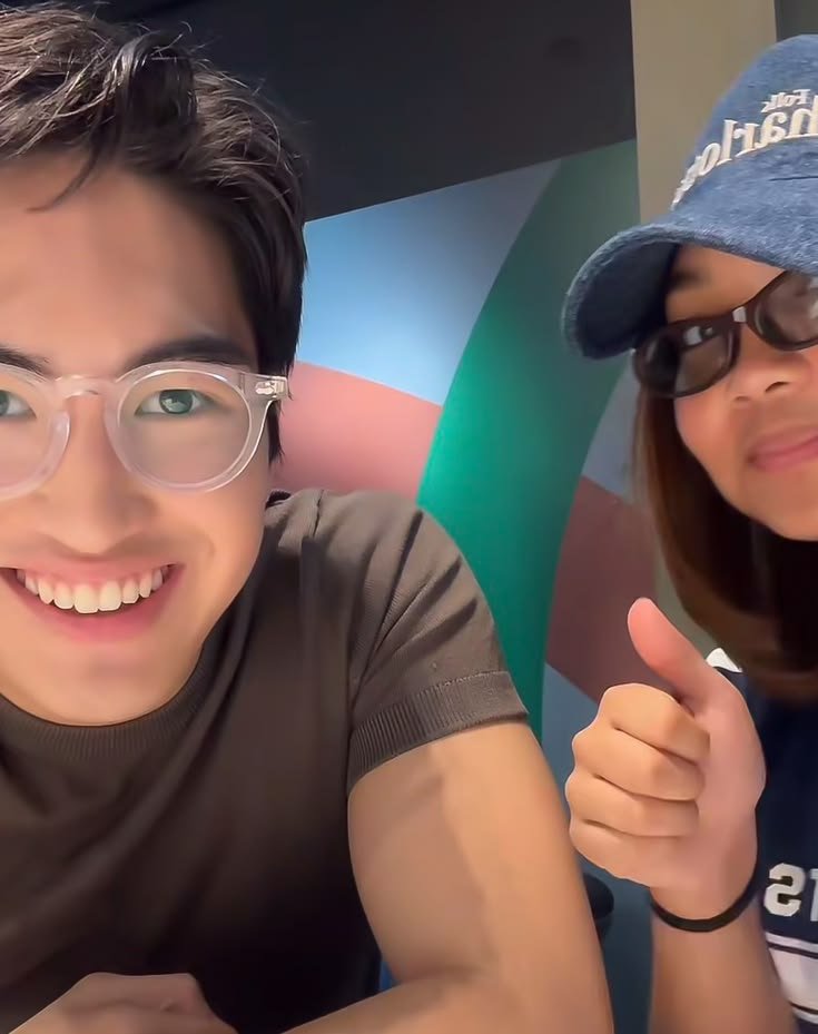 maem_nods's tweet photo. Ano, wala na ba biglang maglalapag ng parcel diyan? Pwede na matulog? HAHAHA good night guys! I had fun today!

CARTON COMEBACK STRONGER
CARTON COMEBACK STRONGER
#Carton https://t.co/8f7P9t4CYm