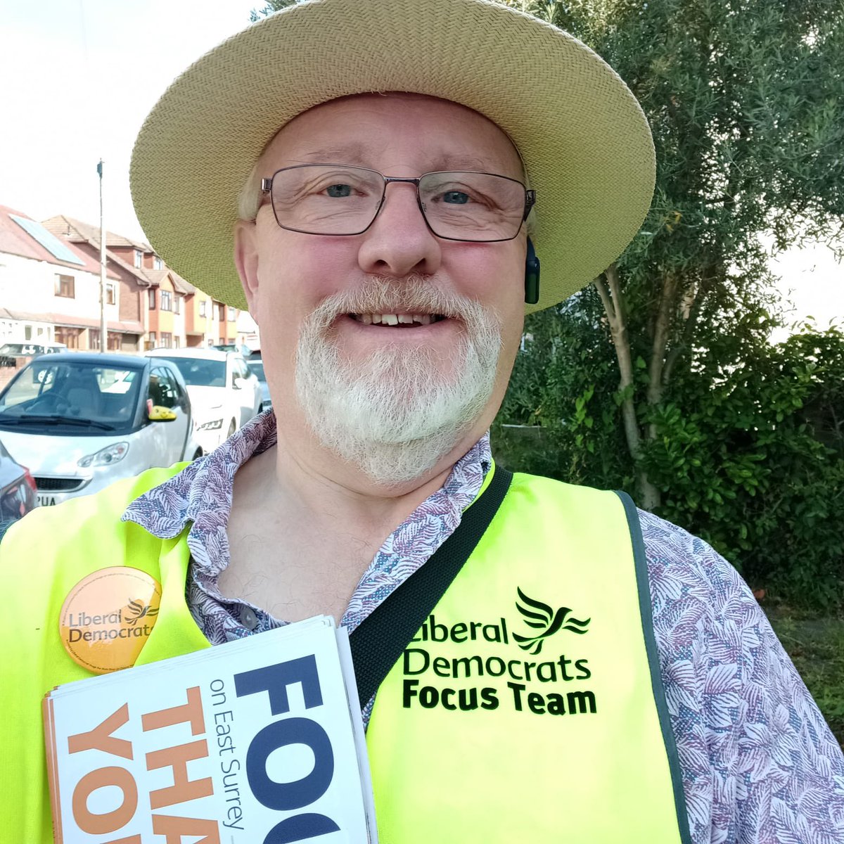 ReigateLibDems's tweet photo. 🚨By-Election News🚨
Our team of volunteers have been busy this week braving the heat to deliver leaflets across Hooley, Merstham & Netherne ahead of next month’s byelection on August 6th for our great local candidate Tina Cohen
#Merstham #Hooley #Netherne #VoteLibDem https://t.co/hmCs2Olbux