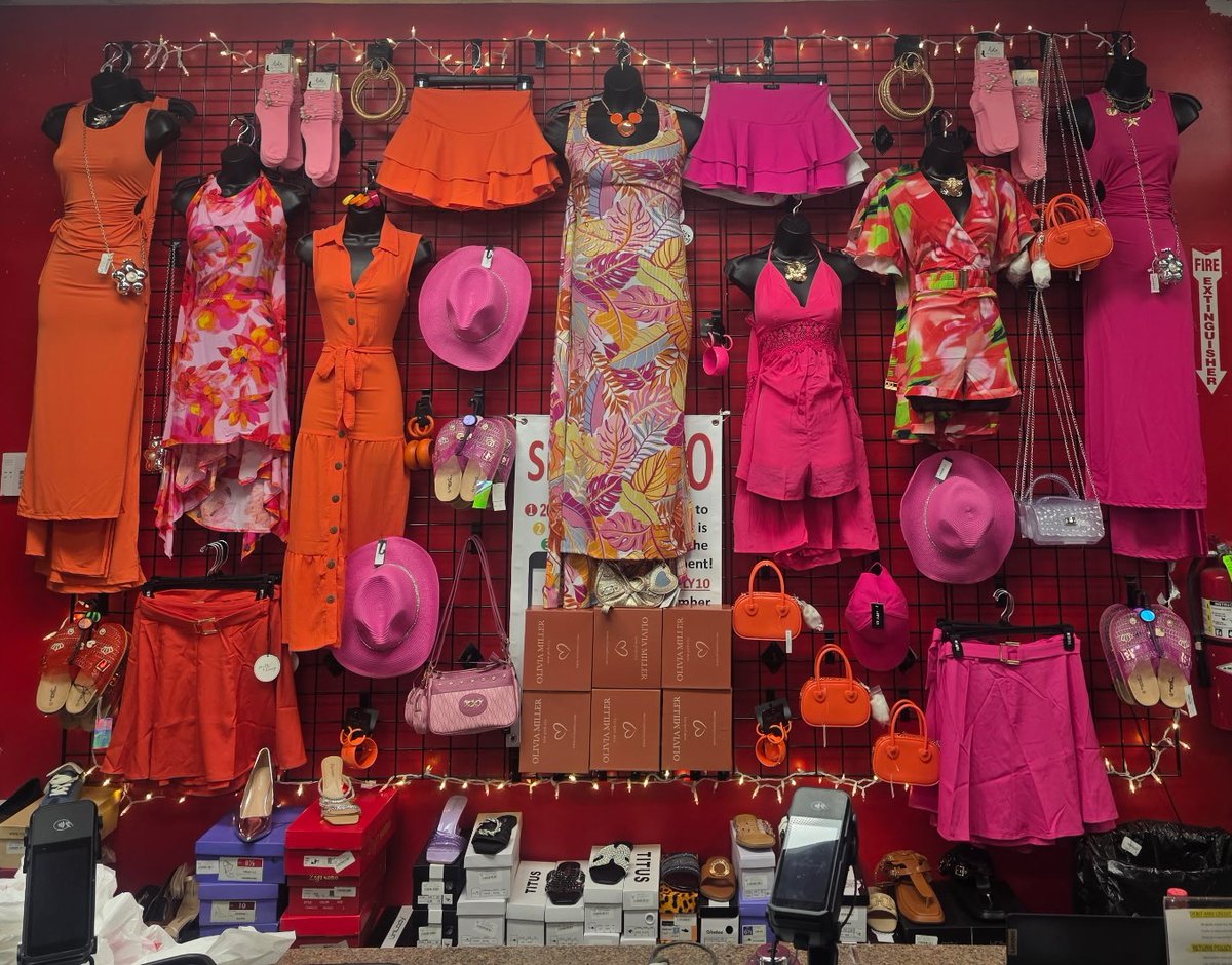 10_simply's tweet photo. Too Many Fashions To Mention! New Items Arrive Every Week To Your Simply 10 Store! Come On In And See What Is New! You Can See Just A Few Here https://t.co/d1sIy8uFqU And For All Store Addresses https://t.co/z1VhUo2m7V https://t.co/rErw0bT1SQ