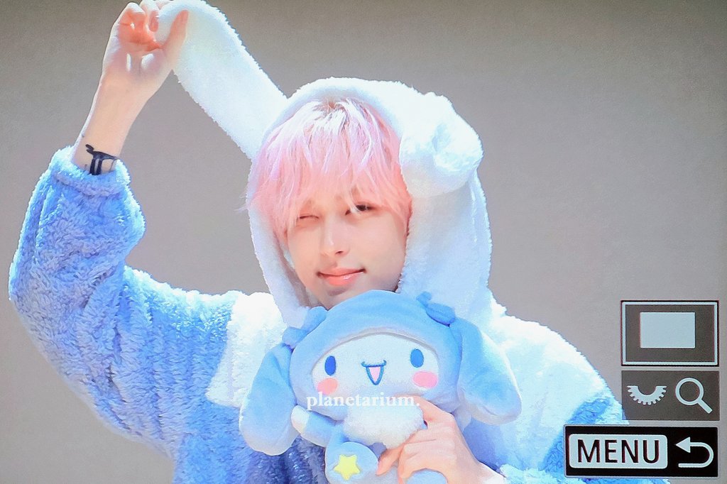 planetarium124's tweet photo. 260710 #원위 #기욱 #욱기우기우가 https://t.co/xw7rbfkCqF