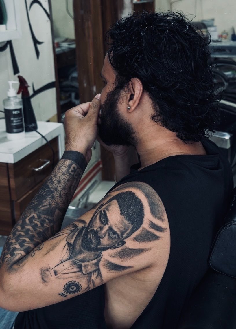 KL_FLICK's tweet photo. Been a long time since I showed off my KL Rahul tattoo. @klrahul
Guess it’s time to remind everyone whose name is inked for life. 🐐
#klrahul #klrahulforever #tatto https://t.co/7ZQ5VVzcnm