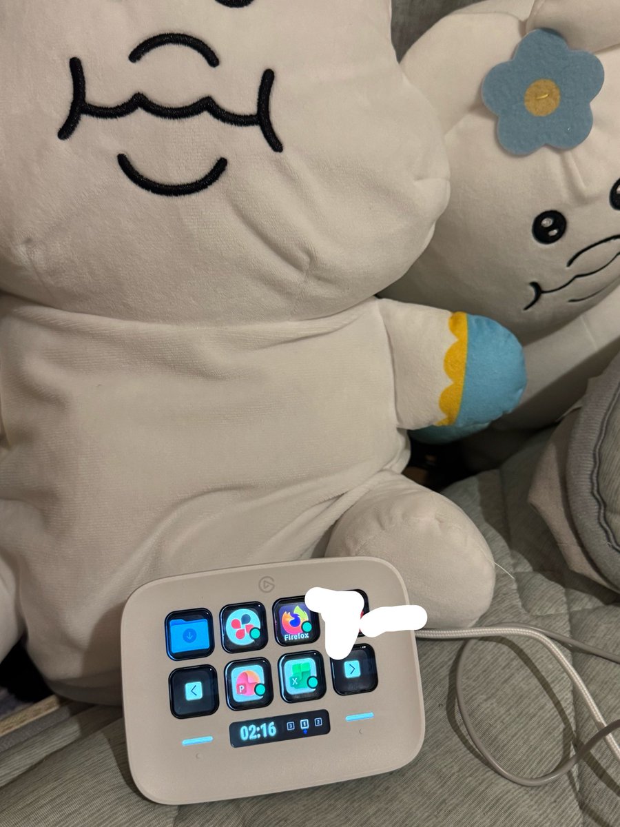 littanfx's tweet photo. Amazonのセールでずっと欲しかったストリームデック買ったちゃむ https://t.co/ZnKyN2NlBs