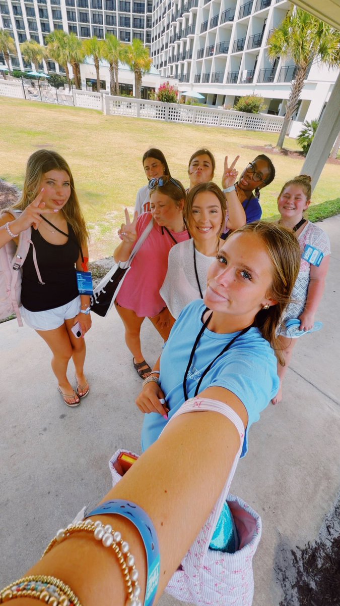 SarahBethWhite0's tweet photo. It’s been an AMAZING week with @Crosspointcity at Encounter Church Camp in Myrtle Beach, SC. It’s our time!!! ✝️ God is not done yet 🙏🏼 https://t.co/ERjMyjWNVt