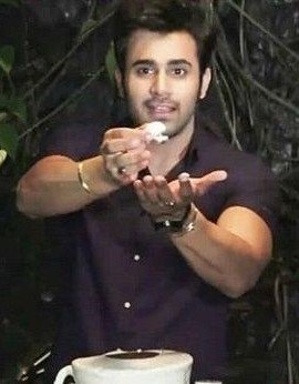 pearl_girl29's tweet photo. Every year I hope life gives you everything you've worked so hard for. This year, more than ever.
HAPPY BIRTHDAY PEARL
#PearlVPuri https://t.co/MSrxdoiide