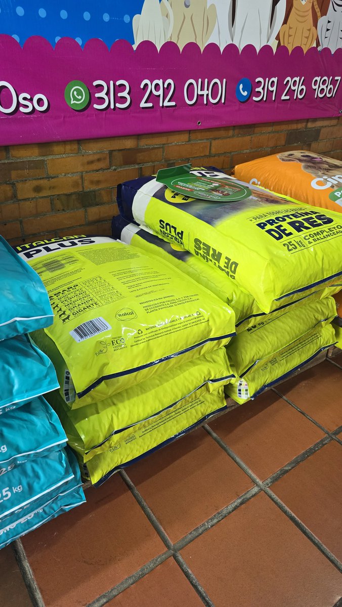 Marce_Tabares's tweet photo. 🆘️Pandillerito. Me ayudan a reunir para dos bultos de concentrado para este puente por fa 🥺🙏  cada uno cuesta $120.000. Nequi 321 2598051  🆘️ https://t.co/lNyYSHfMyU
