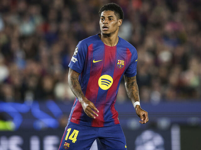 HUSSIENFCB2's tweet photo. مانشيستر يونايتد كان يريد 30 مليون يورو ثابت في ماركوس راشفورد 

بدلا من ذلك برشلونة جلب كريم أديمي ب 22 مليون يورو ثابت فقط ، الفارق بينهم :

- كريم اصغر ب 4 سنوات
- كريم افضل بكثير في الضغط بدون كرة
- كريم اسرع بكثير من راشفورد الحالي 
- كريم لاعب ملتزم تكتيكا بكثير
- كريم ملم بالمدرسة الالمانية 
- جودة كريم أديمي اعلي من راشفورد الحالي

حرفيا صفقة معلم ، تخيل مبلغ 30 مليون يورو الذي كان يريده اليونايتد من أجل راشفورد جلبنا به لاعب اصغر وافضل بكثير تكتيكا ويعرف مدرسة هانز فليك جيدا

يعني تضعه في التشكيلة لن تشعر باي شي يتغير للاسواء في عملية الضغط عكس راشفورد تماما

عمل مبهر من ديكو والادارة .