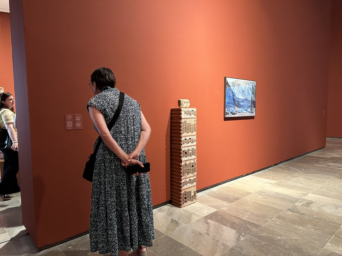 centredelcarme's tweet photo. 📢 Inauguramos ‘Memorias del suelo’, una investigación sobre la superficie terrestre como fuente creativa en prácticas artísticas contemporáneas.

Una reconsideración del papel del suelo como espacio en constante mutación, vivo y contenedor de memorias.

🗒️ Hasta el 4 de octubre. https://t.co/NWjM9ZUEpB