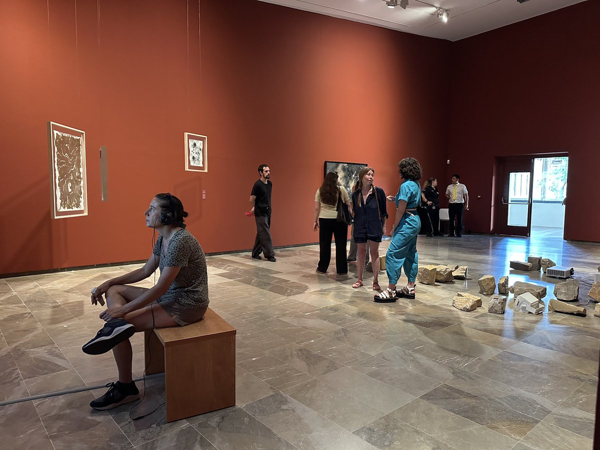 centredelcarme's tweet photo. 📢 Inauguramos ‘Memorias del suelo’, una investigación sobre la superficie terrestre como fuente creativa en prácticas artísticas contemporáneas.

Una reconsideración del papel del suelo como espacio en constante mutación, vivo y contenedor de memorias.

🗒️ Hasta el 4 de octubre. https://t.co/NWjM9ZUEpB