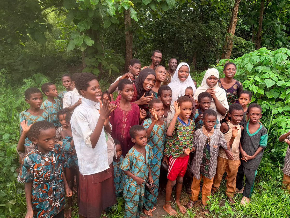 aonanuga1956's tweet photo. Finally, all the kidnapped pupils and teachers in Orire, Oyo have been rescued by our security agencies. https://t.co/d8wyEGqDIh