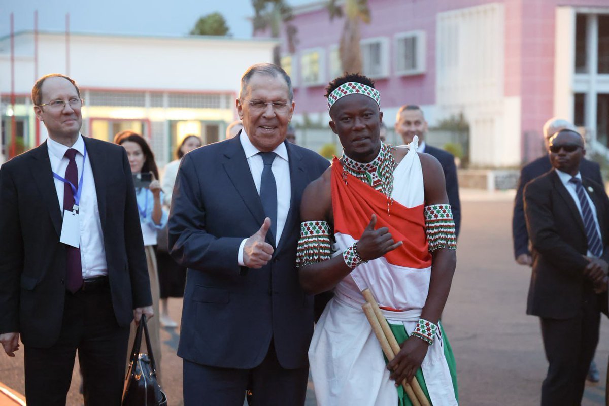 mfa_russia's tweet photo. 🇷🇺🇧🇮 FM Sergey Lavrov concluded his visit to Burundi.

The Russian delegation enjoyed a very warm welcome, fruitful talks and when leaving Bujumbura has once again witnessed true African hospitality.

#RussiaBurundi #RussiaAfrica https://t.co/ACHKC2d5X4