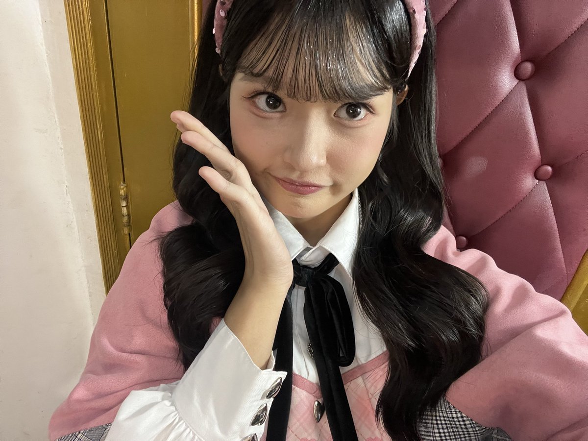 Elin_JKT48's tweet photo. Terimakasihh banyakk untuk show itadaki love kemarin malamm 🩷with @AR_LanaJKT48 https://t.co/Iq89aPaGbF