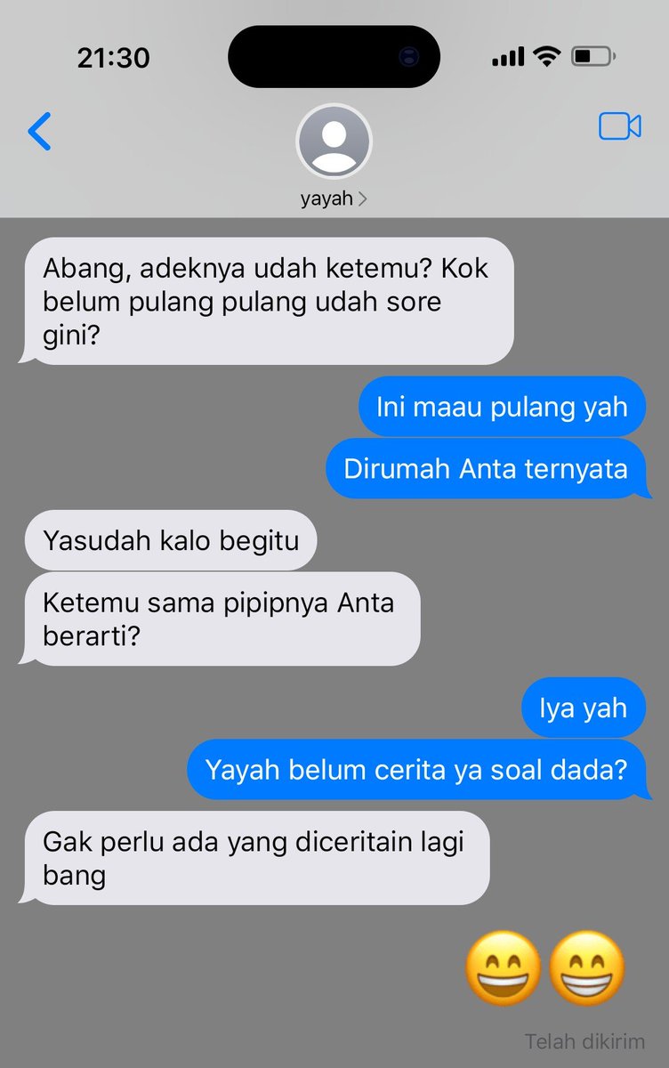moote4u's tweet photo. yayah ngechat https://t.co/p1VxbJLb3w