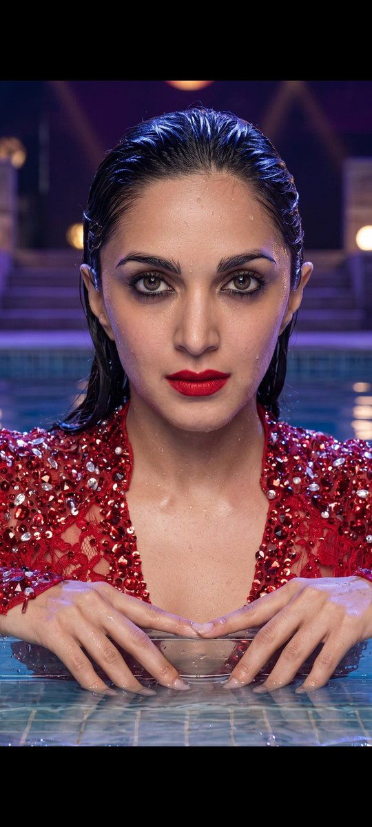 freezeitfun's tweet photo. In Toxic movie who will lead the female role 

1. Kiara Advani 

2. Nayanthara 

3. Rukmini Vasanth 

4. Tara sutaria https://t.co/qeUgzdHpZt