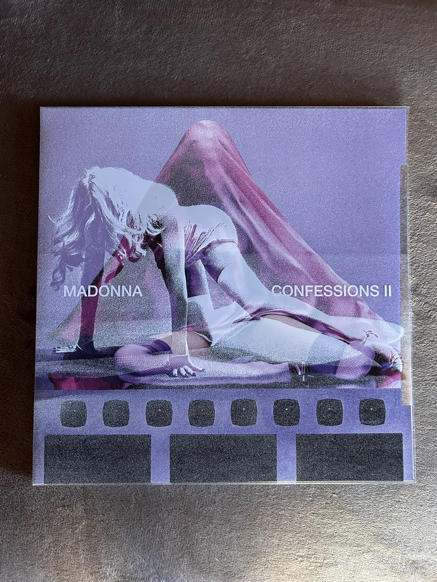 mdnaspears_'s tweet photo. Trying to find the words to describe how beautiful this vinyl of CONFESSIONS II by Madonna is… 🩷🪩

#Confessions2 #COADF2 https://t.co/hXgqM5eWHQ