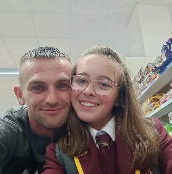 AdamConlon15's tweet photo. @EssexPR @Alexarmstrong
@WillKingston
#teenager
#BreakingNews
#mentalhealth
#missingjuvenile
She's been spotted in #ManchesterIndependent area at #maccies cracky gardens
she keeps putting herself in danger with them scroats and lads, lied about her age my source has said but same time they are paying her to do favours and he's ready to take action,he's angry at lack of @GMPSalford @OldhamCouncil
@GMPCityCentre
and social care help,appreciate the help if you can #followers
