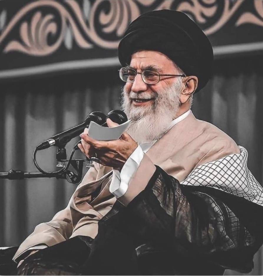 salma6282's tweet photo. حالم شبیه بچه یتیمه 
خدا بزرگه، خدا کریمه...😭 https://t.co/0aE5rKDCYW