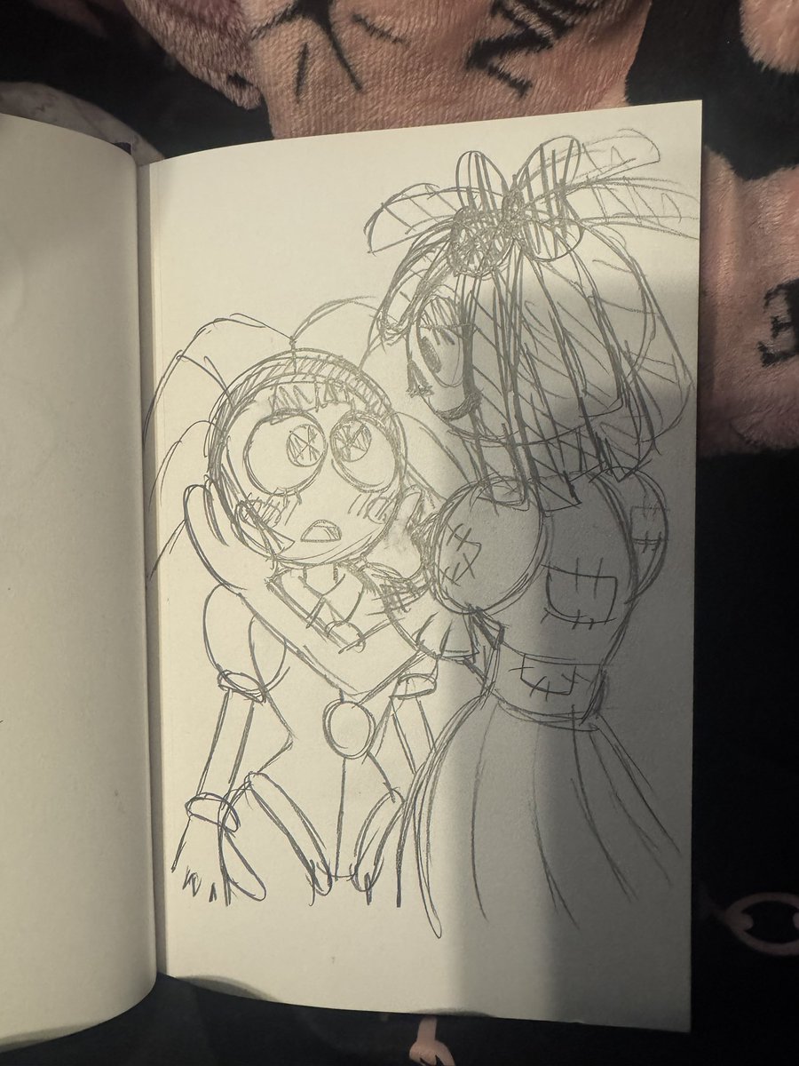 DeadlySquidKid's tweet photo. Messy sketch

#tadc #ragapom #jesterdoll https://t.co/BNpoxzG8z8