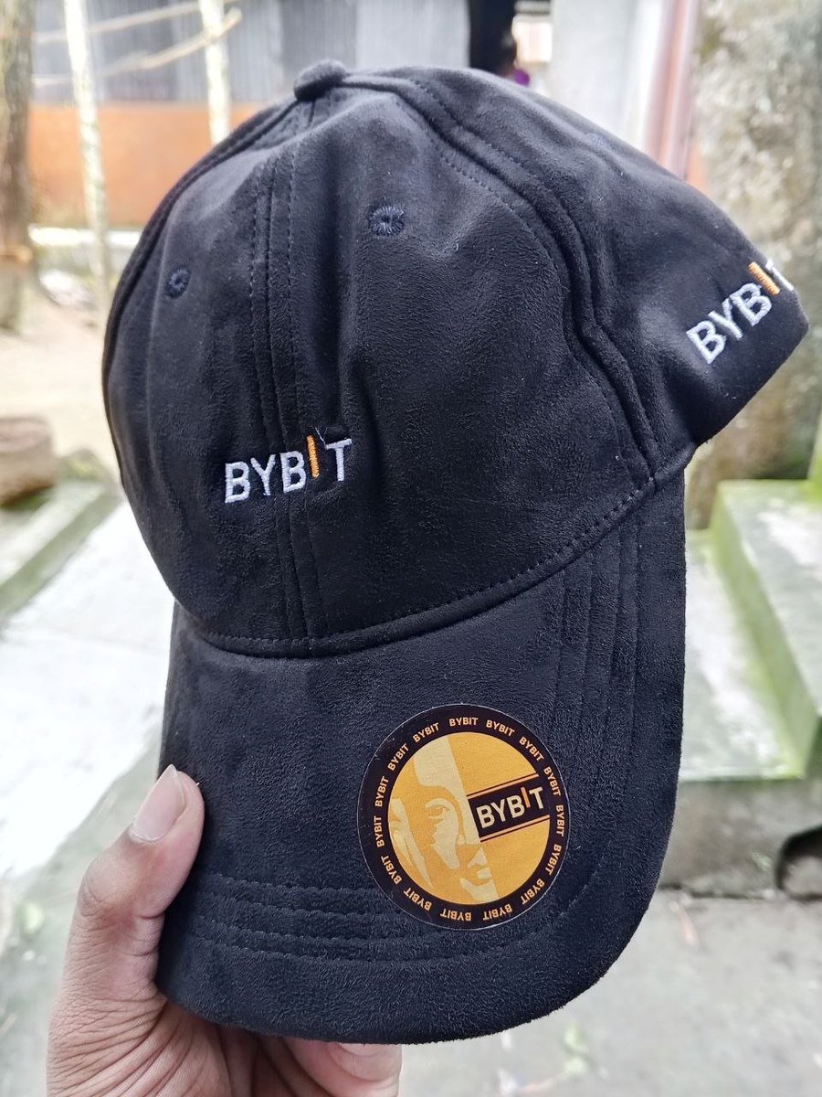 Freeearningbd24's tweet photo. Thanks #Bybit For This Gift ๐ฅ๐ https://t.co/Q3VmNofT47