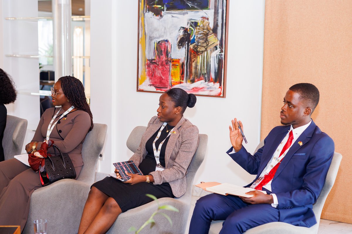 ydghana's tweet photo. 🇬🇭🇨🇭 Courtesy Call on the Swiss Ambassador to Ghana 🇨🇭🇬🇭

YDG delegates paid a courtesy call on Her Excellency Simone Giger, Ambassador of Switzerland to Ghana, where they engaged in discussions on diplomacy and Ghana–Switzerland relations.

We are grateful to Her Excellency for graciously hosting our delegates and for sharing her knowledge and experience throughout her tenure in Ghana.

As she concludes her diplomatic mission, we wish Her Excellency success in her future endeavours and thank her for her contribution to strengthening the relationship between Ghana and Switzerland.

#YDG #CohortVI #Diplomacy #InternationalRelations #GhanaSwitzerlandRelations