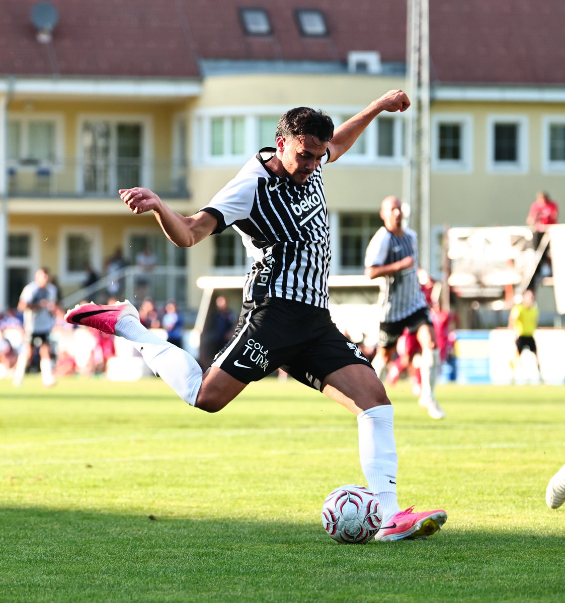 Besiktas's tweet photo. Hazırlık Maçı | İlk Yarı Sonucu

Beşiktaş 0-1 RTS Widzew Lodz https://t.co/27jfq7efCJ