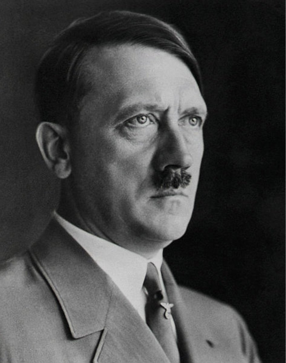 YahyaGhoniem's tweet photo. الزعيم الصيني"ماوتسي"
قتل 79 مليون شخص
فقالوا: لا يمثل الشيوعية

ستالين قتل 60 مليون
فقالوا: لا يمثل الإلحاد

هتلر قتل الملايين
فقالوا: يمثل حزبه النازي فقط

ملك بلجيكا "ليوبولد"
قتل 15 مليون أفريقي
فقالوا: لا يمثل المسيحية،

إسرائيل تبيد البشر والحجر وتستخدم كل الأسلحة المحرمة دوليا، وترتكب كل الجرائم ضد الإنسانية وجرائم الحرب فيقولون: حق الدفاع عن النفس!
.
لكن عندما يقتل مسلم  5 أشخاص هو ضمنهم ؛
يقولون: الإسلام دين إرهاب!
ما أوقحكم .