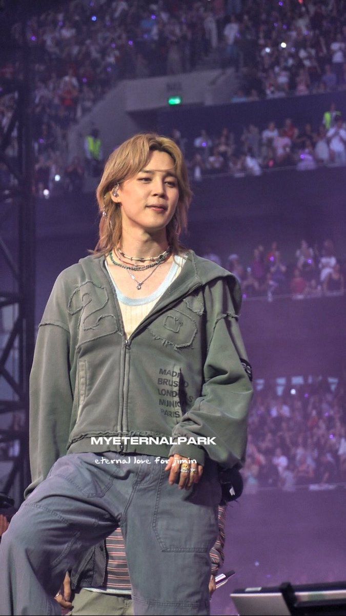 myeternalpark's tweet photo. 260707 BTS WORLD TOUR ‘ARIRANG’ in London

#지민 #JIMIN #BTS #ジミン 
#방탄소년단 #BTS @BTS_twt https://t.co/nFHLGhr6qO