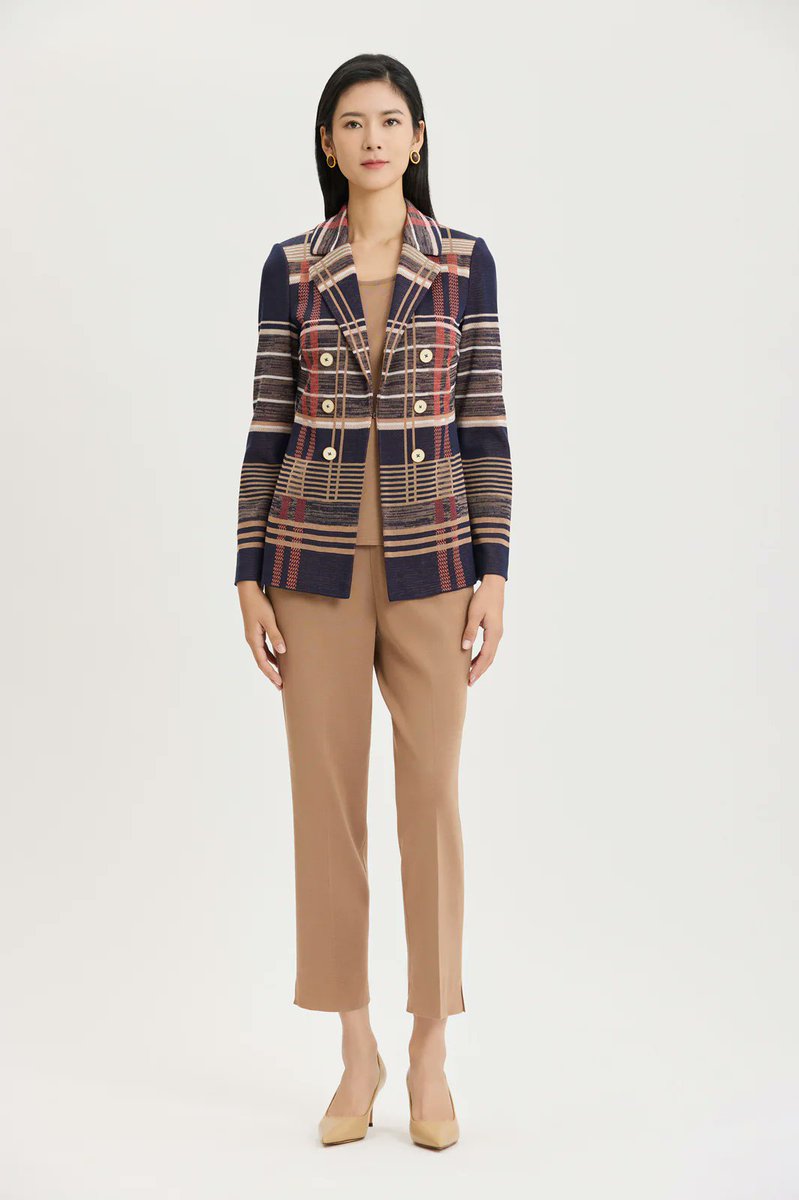 mingwangknits's tweet photo. Here are 3 different ways to wear your Plaid Knit Blazer!
Which one is your fave?
Shop the look: https://t.co/GDu5wV3PRM https://t.co/07LD1EXn4a