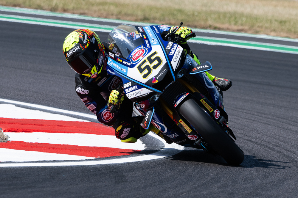 Scorching friday at @DoningtonParkUK 🥵 @XaviVierge 🅿️1️⃣4️⃣