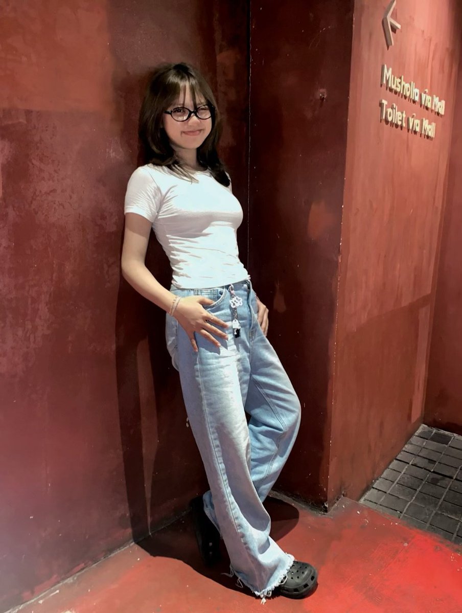 Daniela4real's tweet photo. aku sukanya di gendong.....
#availdepok #bodepok #openbodepok https://t.co/xKHXKG02fb