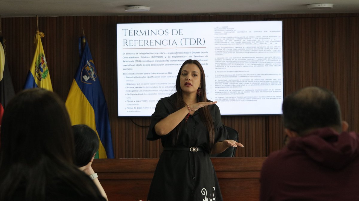 concejo_baruta's tweet photo. Iniciamos la primera fase del Taller de Profesionalización en Asuntos Jurídicos y Administrativos para nuestro cuerpo edilicio.

Perfeccionamos conocimientos para brindar el servicio eficiente y de calidad que los baruteños merecen. 🏛️⚖️

#GestiónBaruta #ServicioPúblico https://t.co/zQMXKj8dd4