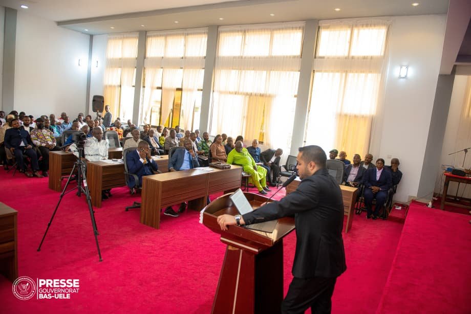 probasuele's tweet photo. 🇨🇩 #BasUélé | Feu vert pour la #SOMIBU. L'Ass. prov a approuvé ce vendredi le lancement de la Société Minière du Bas-Uélé, portée par le gouv Mike #Mokeni. Objectif :valoriser les ressources minières, créer des emplois, accroître les recettes provinciales et financer le dév. #RDC https://t.co/P8mny2ojD2