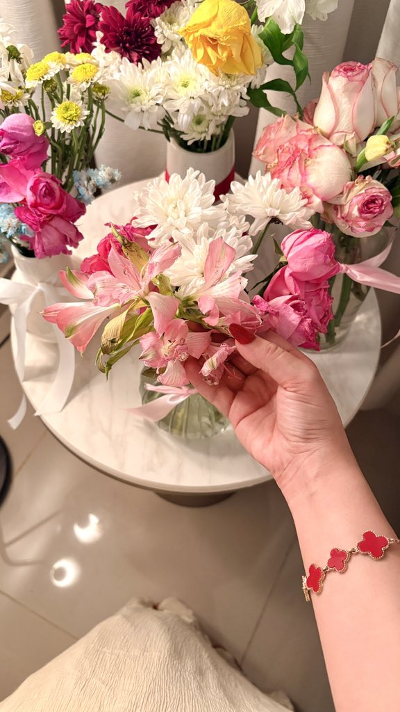 ijjj3o's tweet photo. 🌼💐🌺🌷 https://t.co/KunFNHXPZA