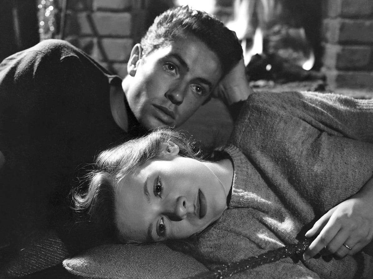 TheFilmStage's tweet photo. Nicholas Ray’s 'In a Lonely Place' and 'They Live By Night' screen on 35mm this weekend @RoxyCinemaNYC: https://t.co/KMg4nyfU0x https://t.co/0WLNsXckSG