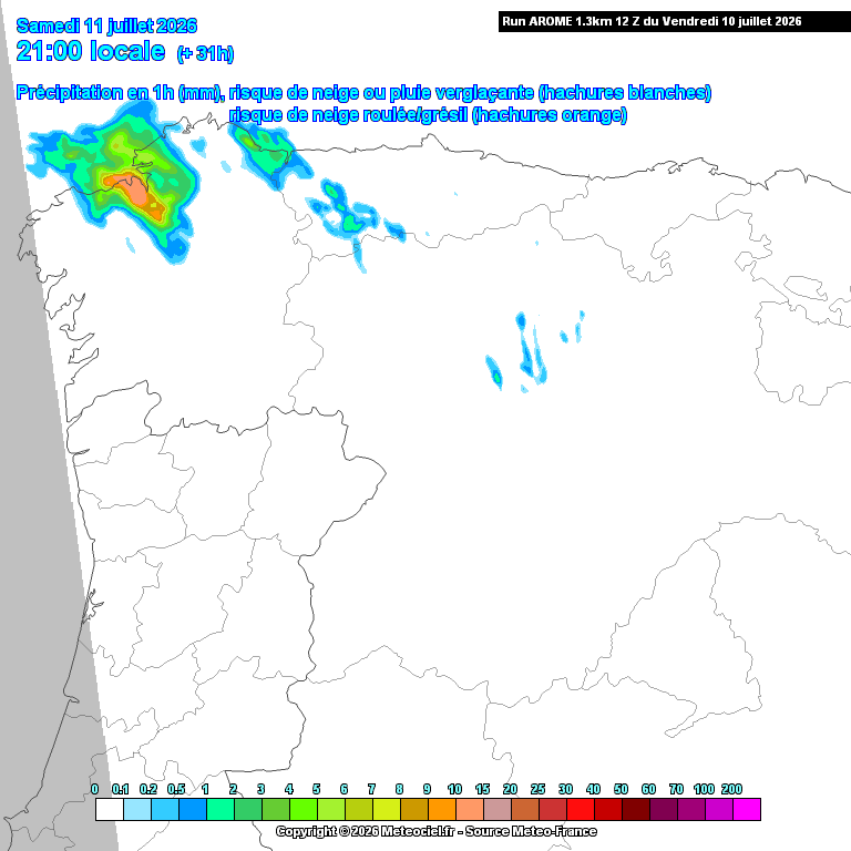 capeln's tweet photo. Coruña e Santiago teñen papeletas para pillar treboadas fortes mañá. https://t.co/jZ5Mdgb3Ne